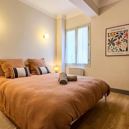 Апартаменты L Anatole Hyper Centre Calme Sur Cour Пезенас