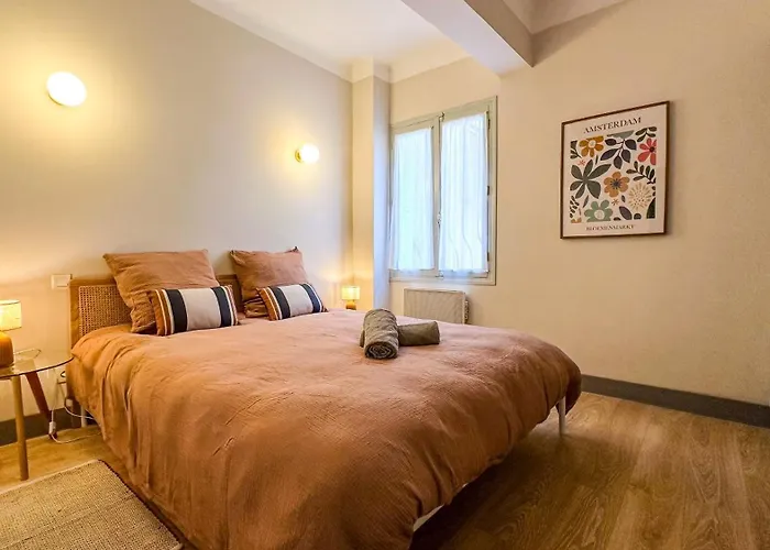 Διαμέρισμα L Anatole Hyper Centre Calme Sur Cour Pézenas