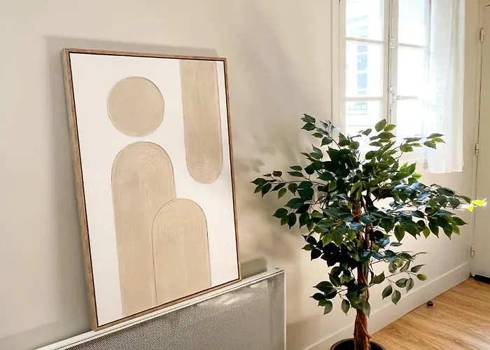 L Anatole Hyper Centre Calme Sur Cour Pézenas